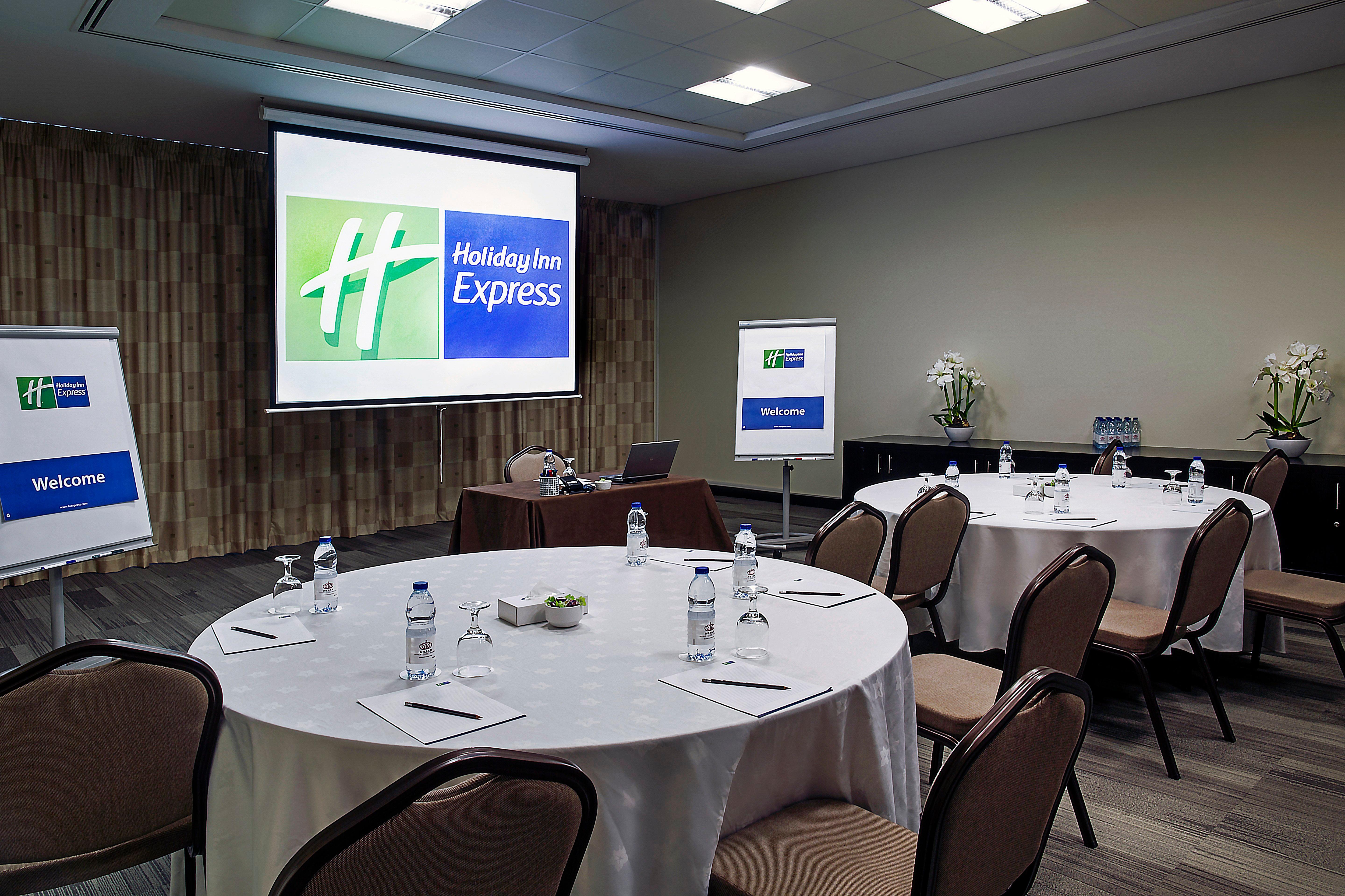 Express Internet By Ihg 3* Дубай